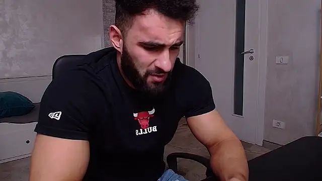 ع رض كام MicahLane