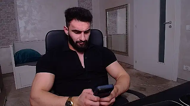 MicahLane: διαδικτυακό σόου στην κάμερα