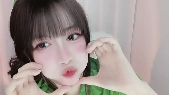 -zhuzhu-999-のウェブカメラショー