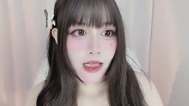 -zhuzhu-999-のウェブカメラショー
