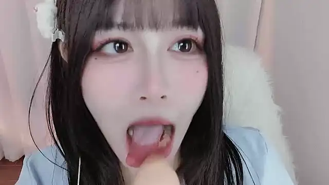 -zhuzhu-999-のウェブカメラショー