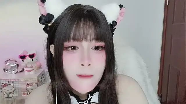 Show de -zhuzhu-999- na webcam