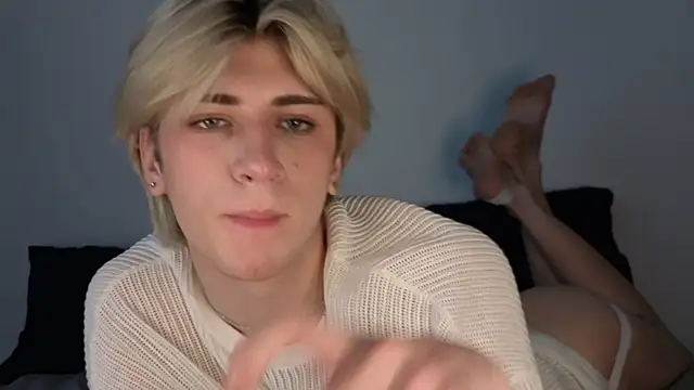 Oliver_star_boy_ Show in webcam