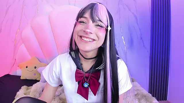 AliiceWonderland_ Adlı Modelin Web Kamerası Şovu