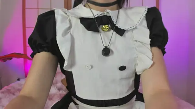 AliiceWonderland_ Show in webcam
