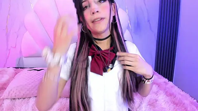 AliiceWonderland_ Show in webcam