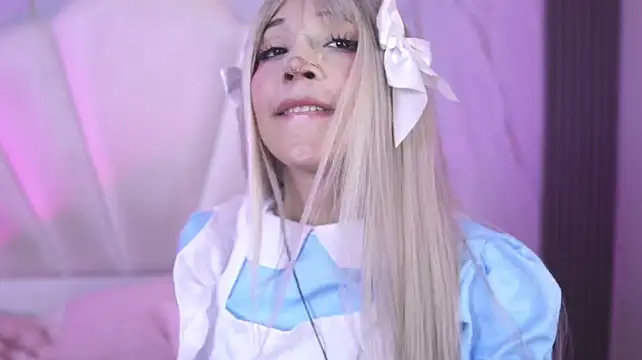 AliiceWonderland_: вебкам-шоу