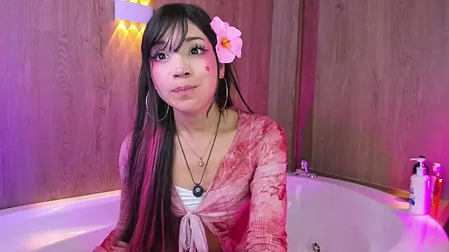 הופעת וובקאם של AliiceWonderland_