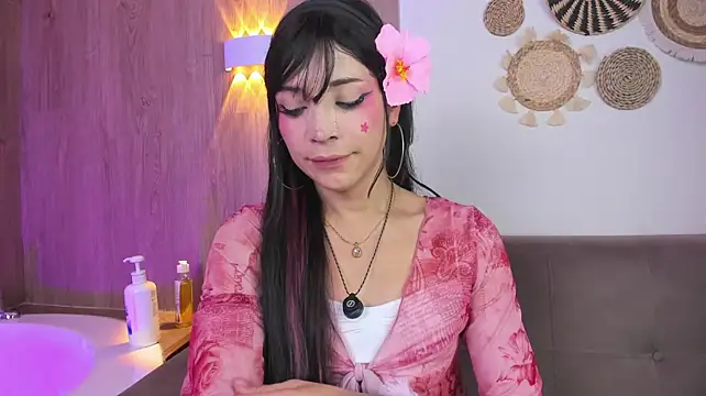 AliiceWonderland_: διαδικτυακό σόου στην κάμερα