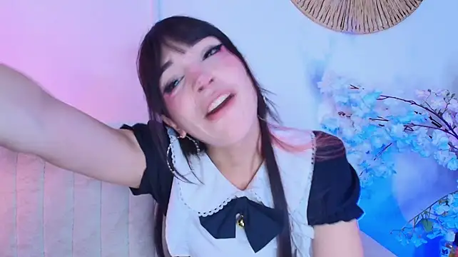 AliiceWonderland_ webkamerás műsora