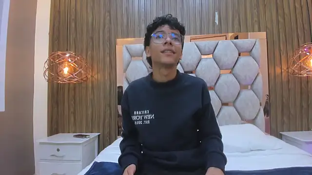 Webkamerová show adams_bobby