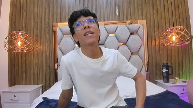 adams_bobby Show Webcam