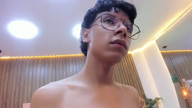 adams_bobby 网络视讯表演
