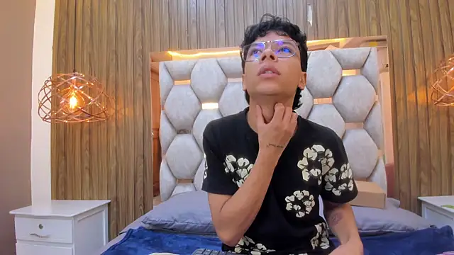 adams_bobby ওয়েবক্যাম শো