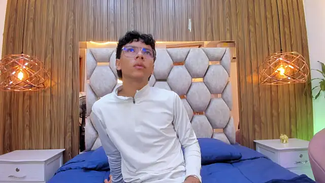 Show de adams_bobby na webcam