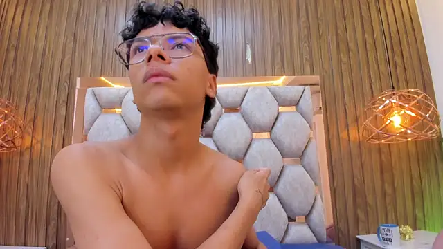 adams_bobby Show Webcam