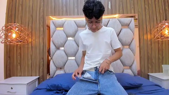 adams_bobby Webcamshow