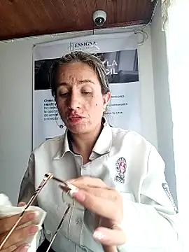 Pertunjukan Kamera Web Valentina--1
