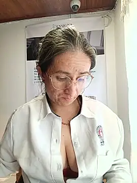 Valentina--1 Pertunjukan Webcam