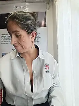 Valentina--1 – Naživo XXX chat