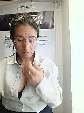 Valentina--1 Chat XXX live