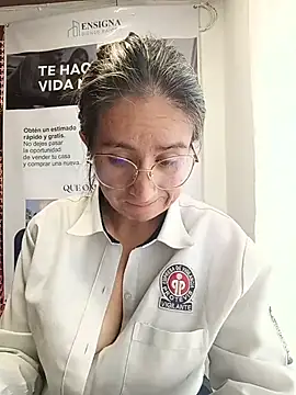 Valentina--1's Live XXX Chat