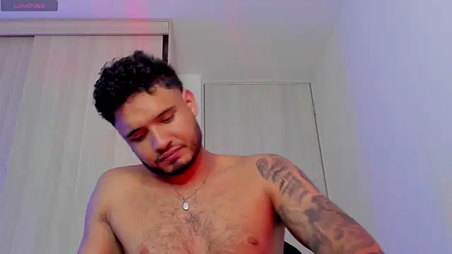 AUSTINN_TORRESのウェブカメラショー