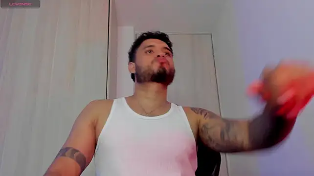 AUSTINN_TORRES Adlı Modelin Web Kamerası Şovu