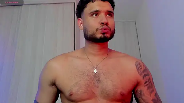 Pokazy przed kamerką – AUSTINN_TORRES