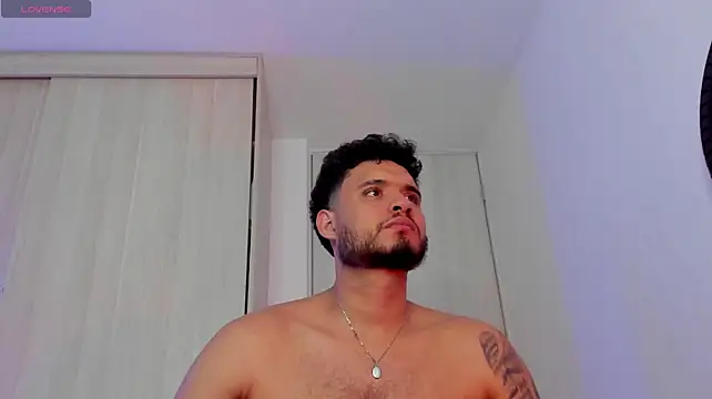 AUSTINN_TORRESのウェブカメラショー