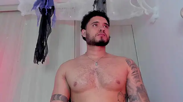 AUSTINN_TORRES Adlı Modelin Web Kamerası Şovu