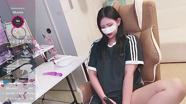 Milk_Sola Pertunjukan Webcam