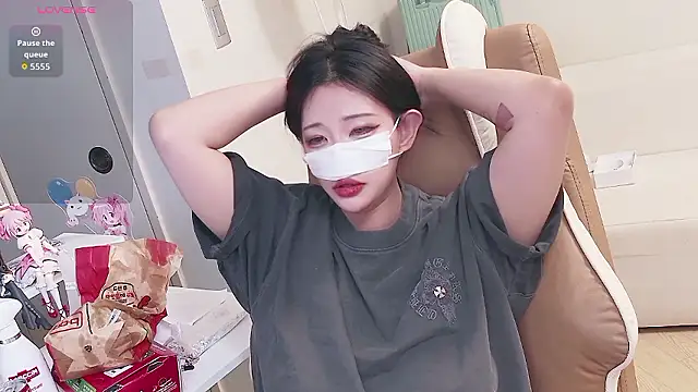 Milk_Sola 网络视讯表演