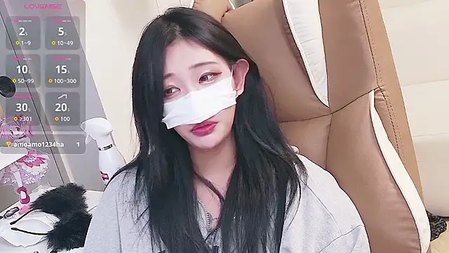 Milk_Sola Pertunjukan Webcam
