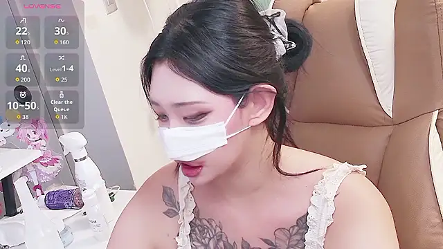Milk_Sola Pertunjukan Webcam