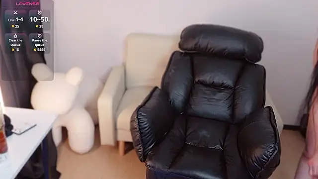 Milk_Sola Show Webcam