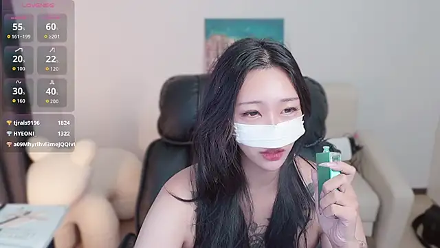Milk_Sola Pertunjukan Webcam