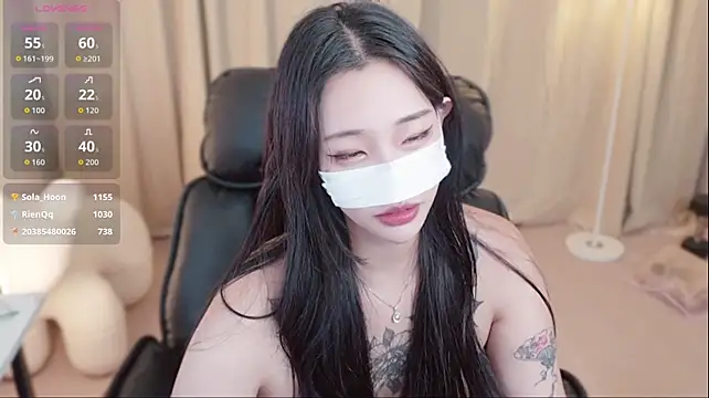 Chatroom XXX en direct de Milk_Sola