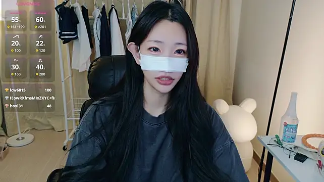 Chat +18 de Milk_Sola ao vivo