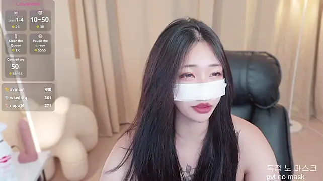 Milk_Sola Adlı Modelin Canlı XXX Sohbeti