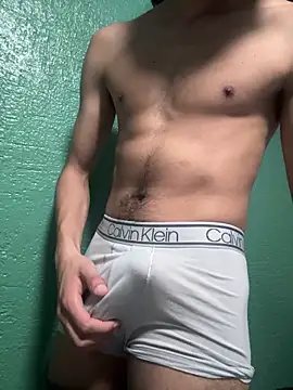 Delicious_Papi – webcam-show
