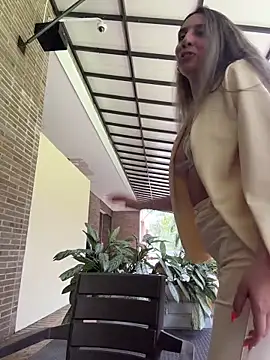 Вебкам-шоу sarah_honey__