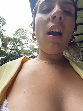 sarah_honey__ webcam show