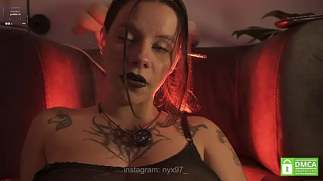 Chat +18 de nyx_97 ao vivo