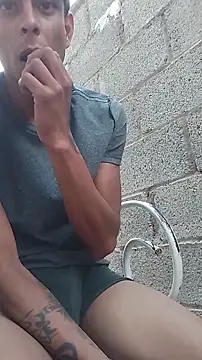 Pokazy przed kamerką – MiFlapito