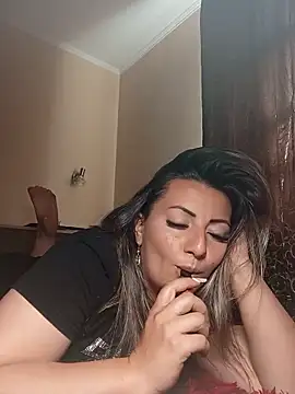 Sweetredvelvet Webcam show