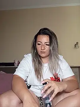 Sweetredvelvet Webcam show