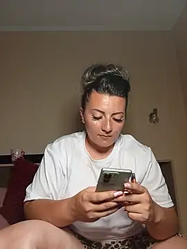 Sweetredvelvet Webcam show