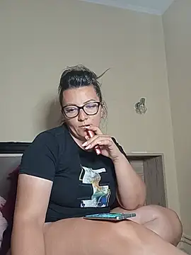 Sweetredvelvet Webcam show
