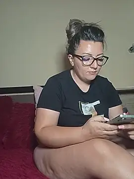 Sweetredvelvet Webcam show